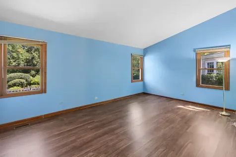 1108 East Oxford Lane Arlington Heights IL 60004