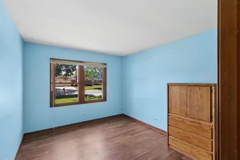 1108 East Oxford Lane Arlington Heights IL 60004