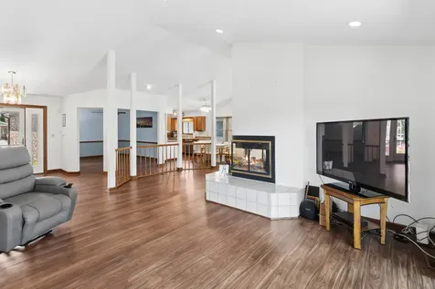 1108 East Oxford Lane Arlington Heights IL 60004