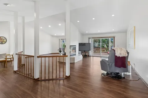 1108 East Oxford Lane Arlington Heights IL 60004