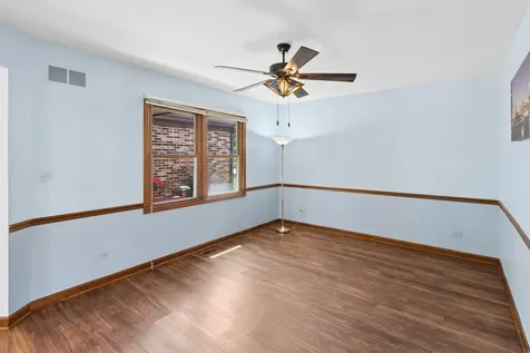 1108 East Oxford Lane Arlington Heights IL 60004