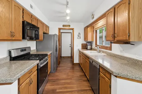 1108 East Oxford Lane Arlington Heights IL 60004