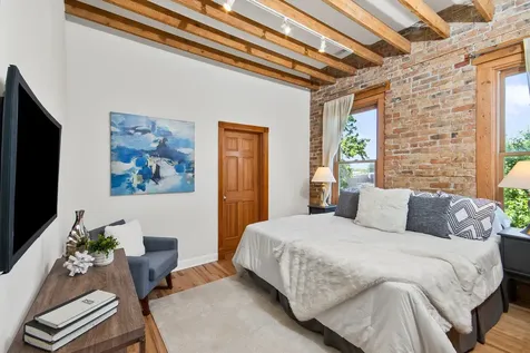 1925 West Division Street Chicago IL 60622