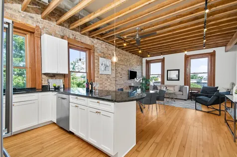 1925 West Division Street Chicago IL 60622