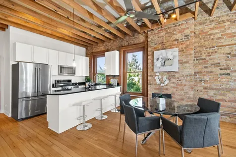 1925 West Division Street Chicago IL 60622