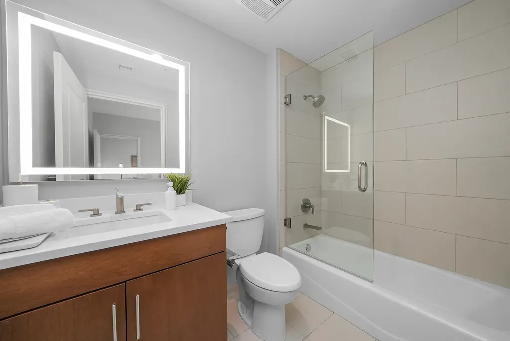 850 North Lake Shore Drive Chicago IL 60611