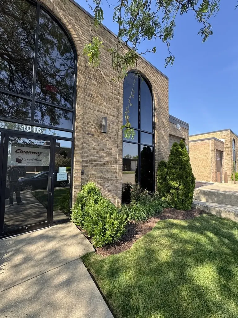 1016 Lunt Avenue Schaumburg IL 60193