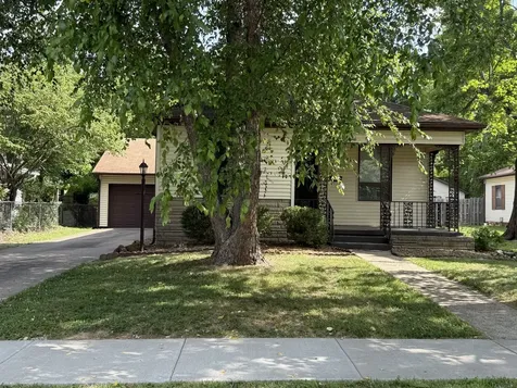 806 East Boulevard Street Marion IL 62959