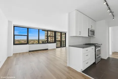 3430 North Lake Shore Drive Chicago IL 60657