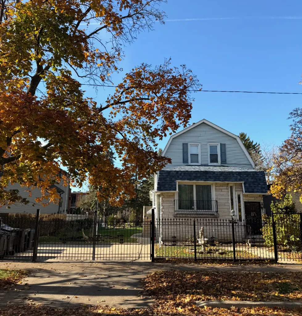 4130 North Mobile Avenue Chicago IL 60634