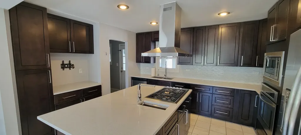 1110 South Chase Street Wheaton IL 60189