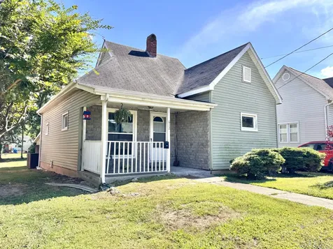 612 West Monroe Street W Herrin IL 62948