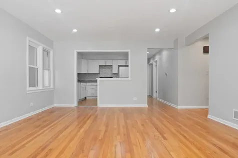 8156 Knox Avenue Skokie IL 60076