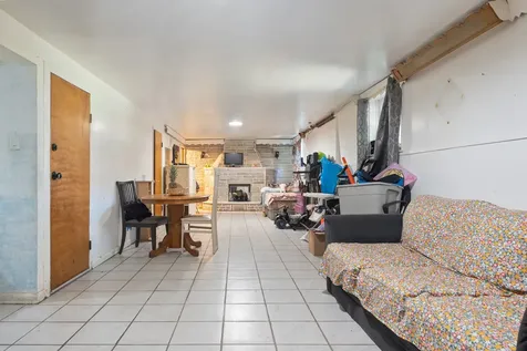 8156 Knox Avenue Skokie IL 60076