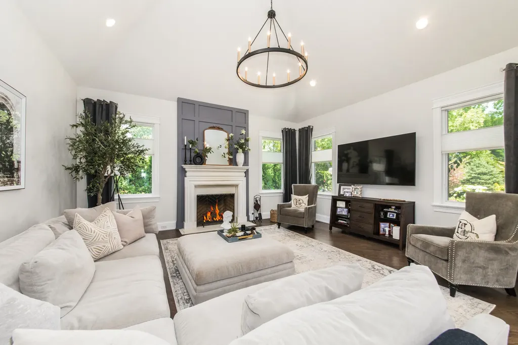 250 Clair View Court Lake Zurich IL 60047