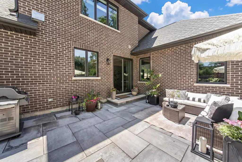 250 Clair View Court Lake Zurich IL 60047