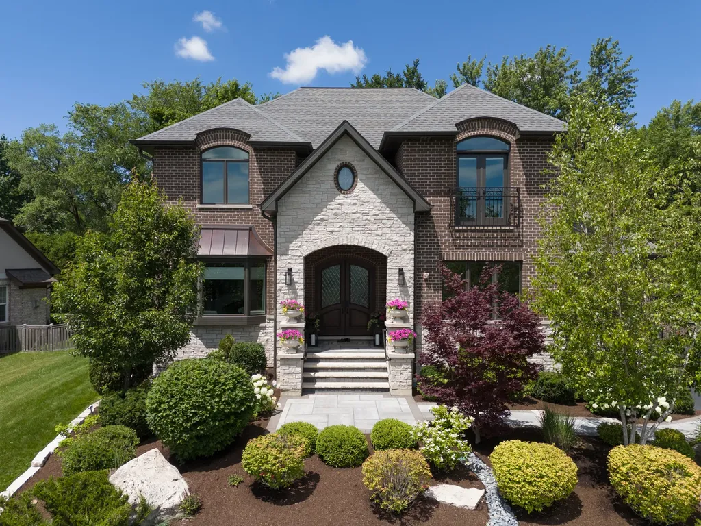 250 Clair View Court Lake Zurich IL 60047