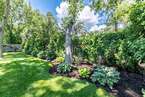 250 Clair View Court Lake Zurich IL 60047