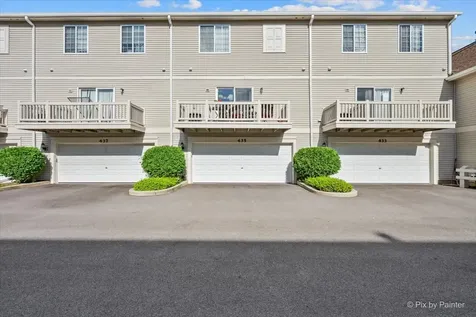 435 Cary Woods Circle Cary IL 60013