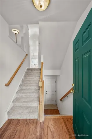 435 Cary Woods Circle Cary IL 60013