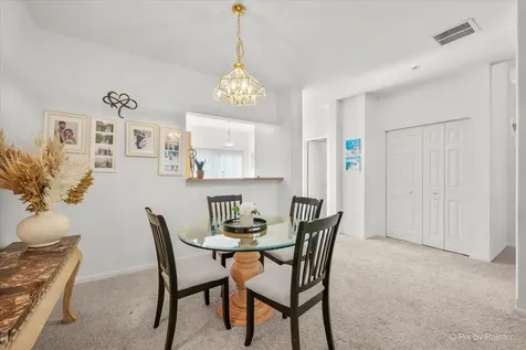 435 Cary Woods Circle Cary IL 60013