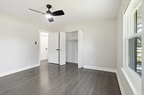 1857 Bristol Avenue Westchester IL 60154
