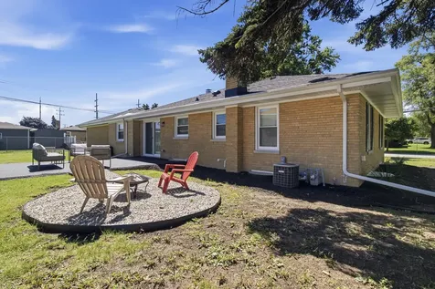 1857 Bristol Avenue Westchester IL 60154