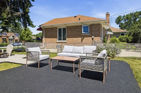 1857 Bristol Avenue Westchester IL 60154