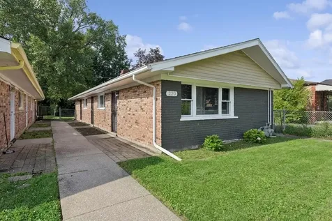 220 West 155th Street Harvey IL 60426