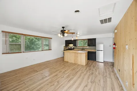 220 West 155th Street Harvey IL 60426