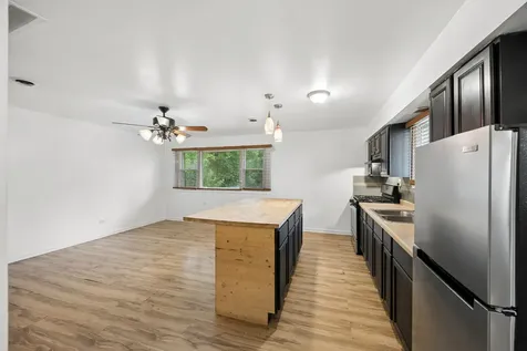 220 West 155th Street Harvey IL 60426