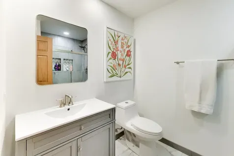801 East Golfview Drive Mount Prospect IL 60056