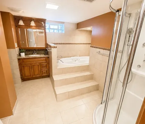 8252 North Caldwell Avenue Niles IL 60714