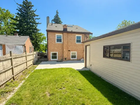 8252 North Caldwell Avenue Niles IL 60714