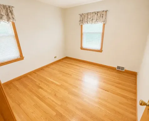 8252 North Caldwell Avenue Niles IL 60714