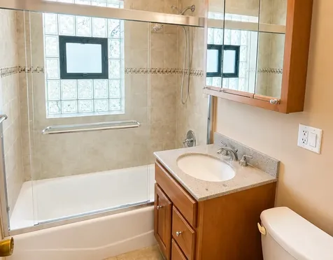 8252 North Caldwell Avenue Niles IL 60714