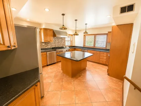 8252 North Caldwell Avenue Niles IL 60714