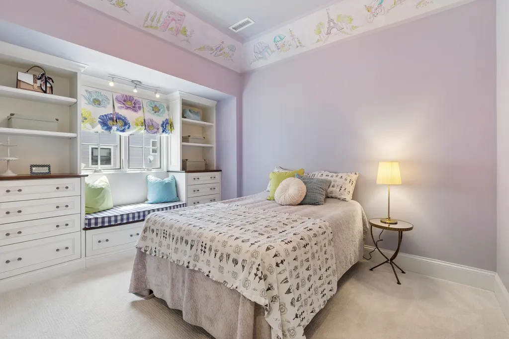 3434 North Marshfield Avenue Chicago IL 60657