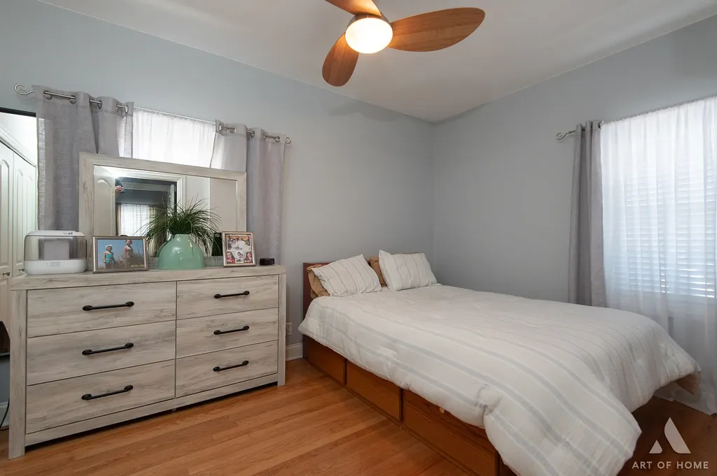 5049 North Neva Avenue Chicago IL 60656