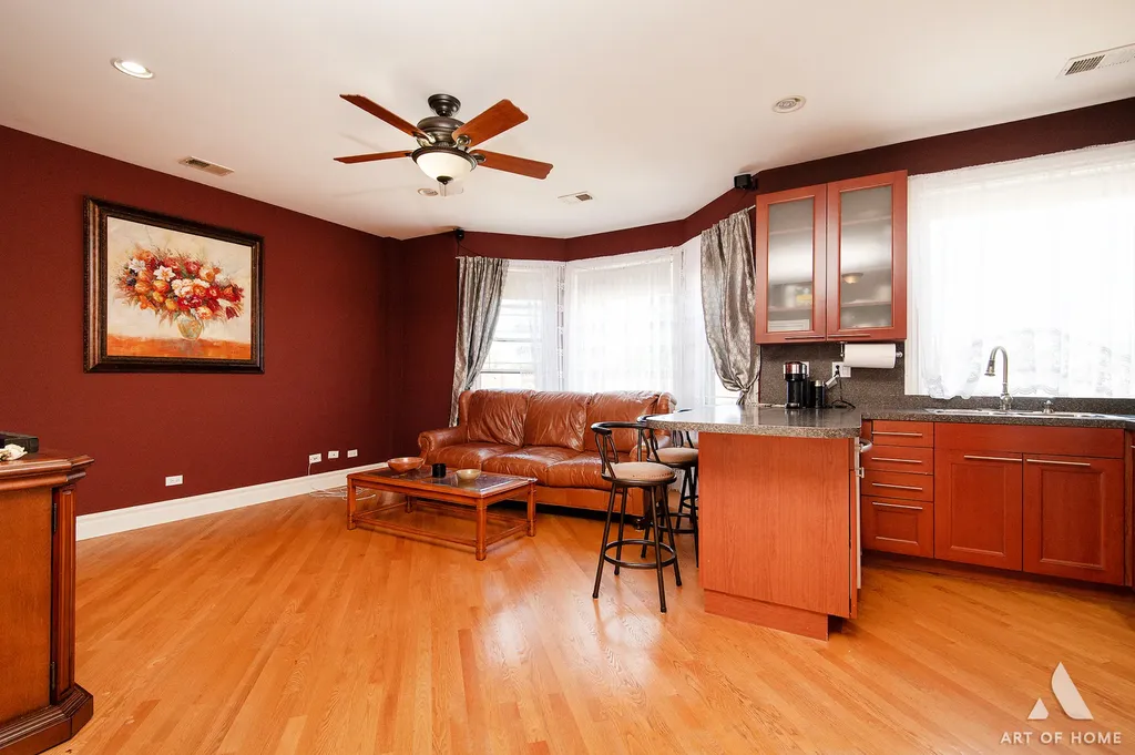5049 North Neva Avenue Chicago IL 60656