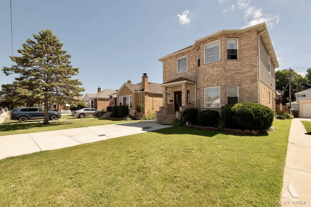 5049 North Neva Avenue Chicago IL 60656