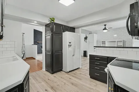 1705 88TH Avenue W Rock Island IL 61201