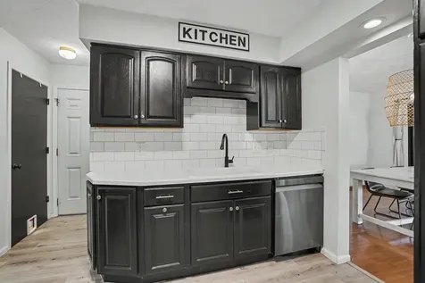 1705 88TH Avenue W Rock Island IL 61201