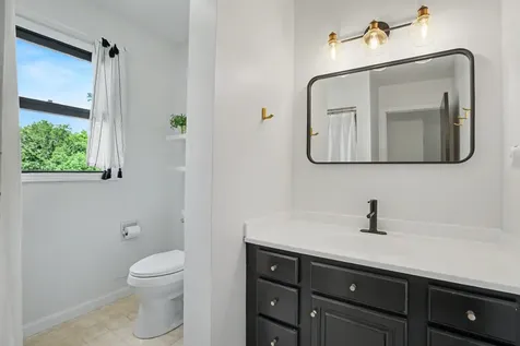 1705 88TH Avenue W Rock Island IL 61201