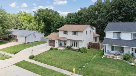1705 88TH Avenue W Rock Island IL 61201