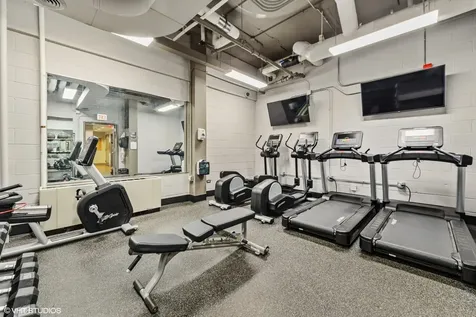 1850 North Clark Street Chicago IL 60614