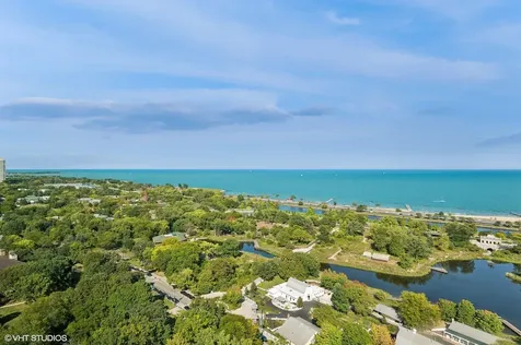 1850 North Clark Street Chicago IL 60614