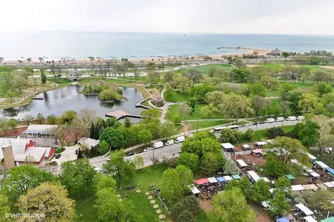 1850 North Clark Street Chicago IL 60614