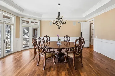 1300 Abington Cambs Drive Lake Forest IL 60045