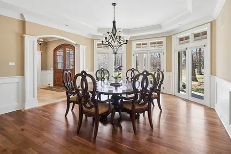 1300 Abington Cambs Drive Lake Forest IL 60045